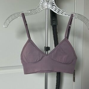 LULULEMON | Sports Bra